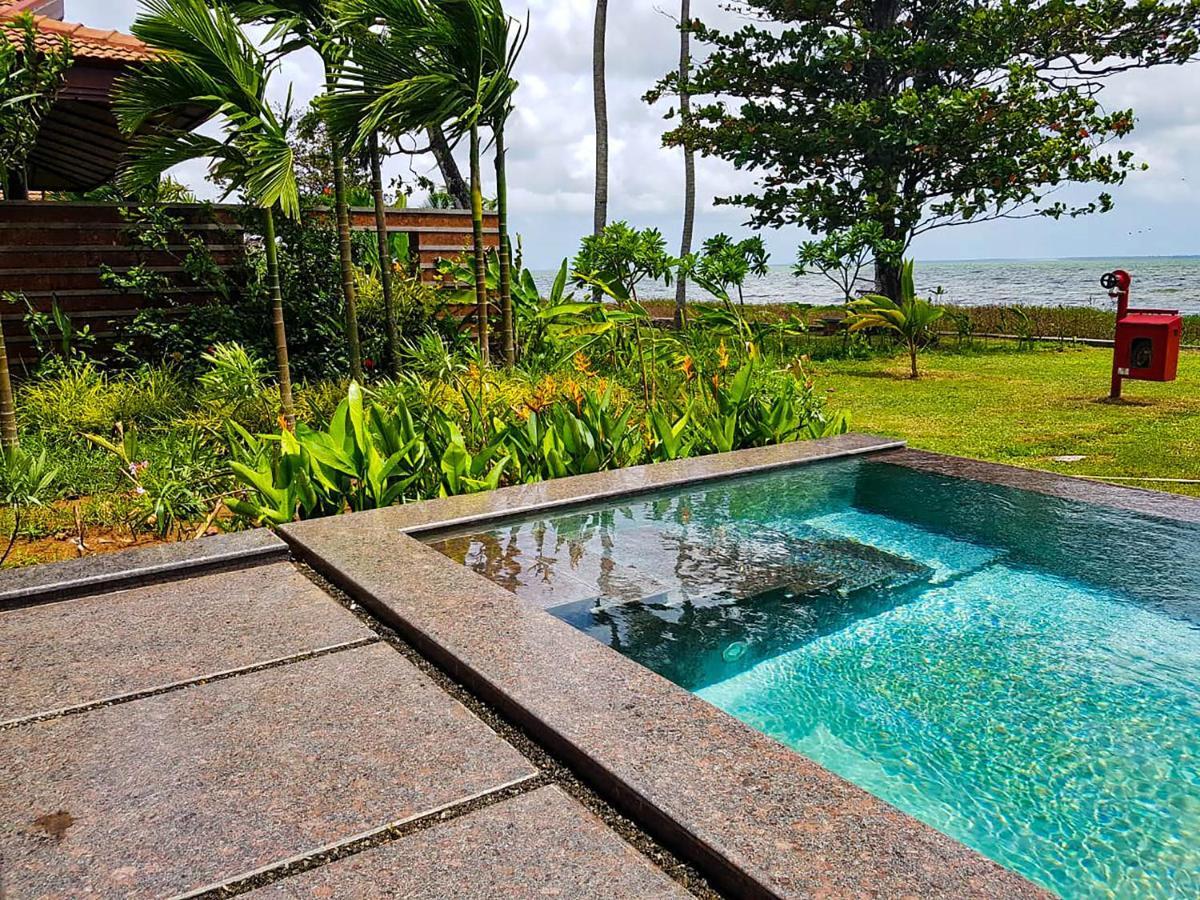 Niraamaya Wellness Retreats Backwaters And Beyond Kumarakom Exterior foto